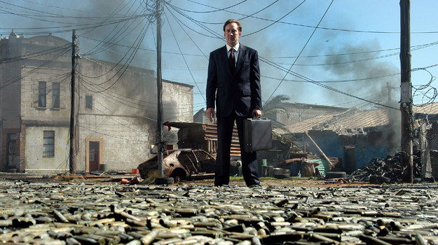 "Pan życia i śmierci" też ma sumienie Nicolas Cage jako Jurij /materiały prasowe