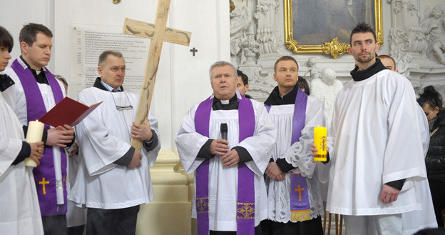 &nbsp; Świąteczny odcinek "Plebanii" /Dariusz Gałązka /AKPA