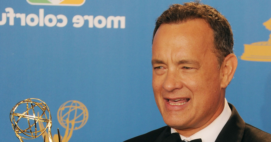 &nbsp; Tom Hanks odbiera Emmy za "Pacyfik" /AFP