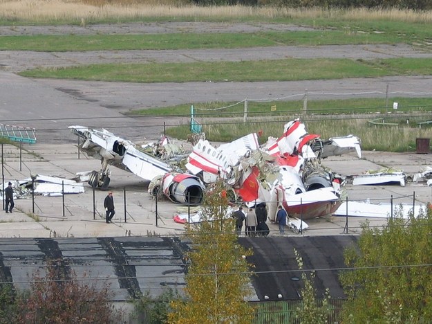 &nbsp; Wrak Tu-154M na lotnisku w Smoleńsku /RMF FM