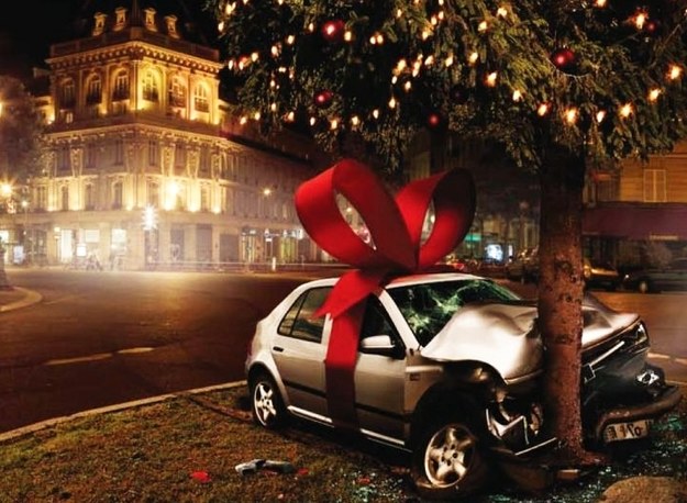 &nbsp; Zdjęcie z kampanii francuskiego rządu przeciwko siadaniu za kierownica w stanie upojenia alkoholowego /Fot. Securite Routiere /RMF FM