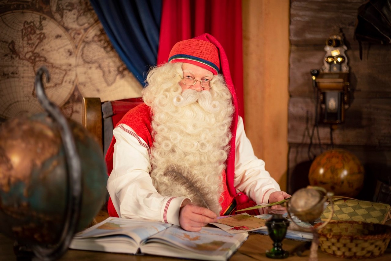"Byłabyś świetnym elfem!" Dziennikarka RMF FM rozmawia ze Świętym Mikołajem