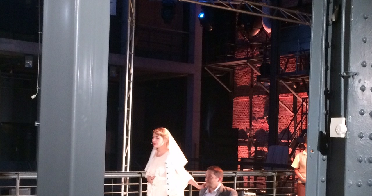 "Ciekawa pora roku" - autorskie przedstawienie Agaty Dudy-Gracz