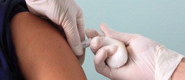 "Coraz więcej rodziców odmawia szczepienia dzieci"
