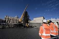 "Dar dziękczynny Kościoła" przybył z Polski do Watykanu