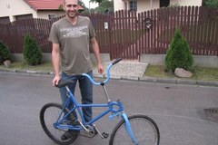 "Dziwny" rower Tomasza Hajduka