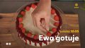 "Ewa gotuje": Szparagi zapiekane z jajkiem, burgery z pstrąga, sernik na zimno