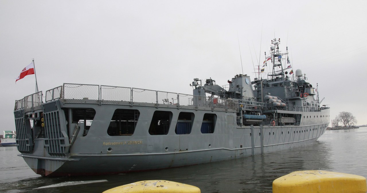 "Kontradmirał Xawery Czernicki" wypłynął w półroczną misję