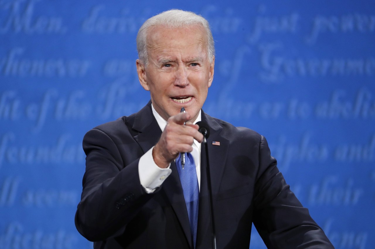 "Maszyna do gaf". Joe Biden może zostać najstarszym prezydentem w historii USA