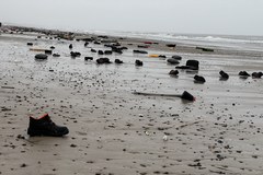 "Morze butów" na duńskich plażach