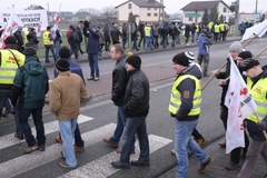 "PiS - grabarze polskiego górnictwa!". Protest górników z kopalni Krupiński