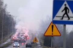 "PiS - grabarze polskiego górnictwa!". Protest górników z kopalni Krupiński