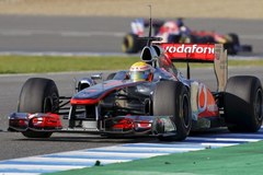 "Szybkiego powrotu do zdrowia Robert" na bolidach w Jerez