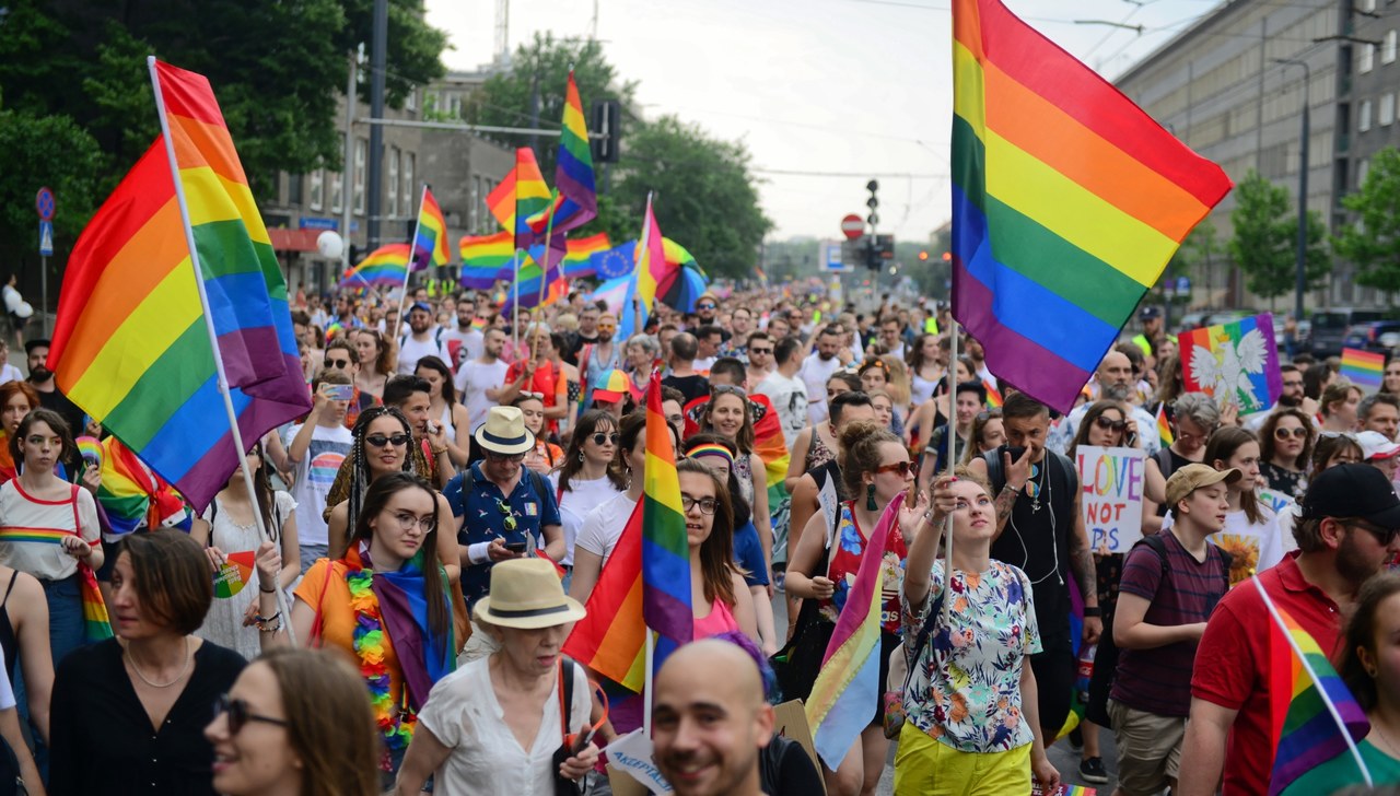 "Wolność, równość, miłość". Ulicami Warszawy przeszła Parada Równości