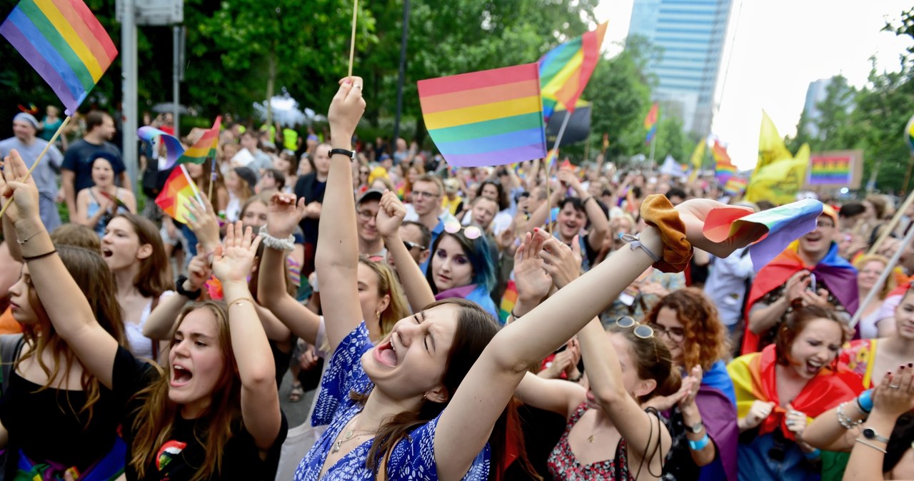 "Wolność, równość, miłość". Ulicami Warszawy przeszła Parada Równości