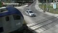 "Wydarzenia": Egzaminowany kierowca zlekceważył czerwone światło i wjechał na przejazd kolejowy