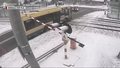 "Wydarzenia": Szokujące wideo. Miejski autobus wjechał pod pociąg