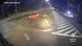 "Wydarzenia": Wypadek na ulicach Wrocławia. Kierowca i pasażer samochodu uciekli z miejsca zdarzenia