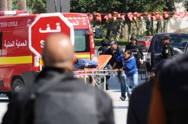 "Zamachu w Tunezji mogli dokonać młodzi fanatycy"