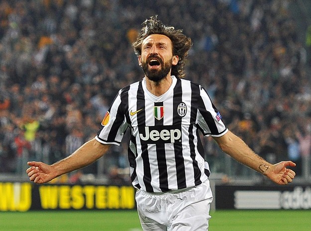 Andrea Pirlo dotychczas był bardziej znany z występów na murawie /ANDREA DI MARCO /PAP/EPA