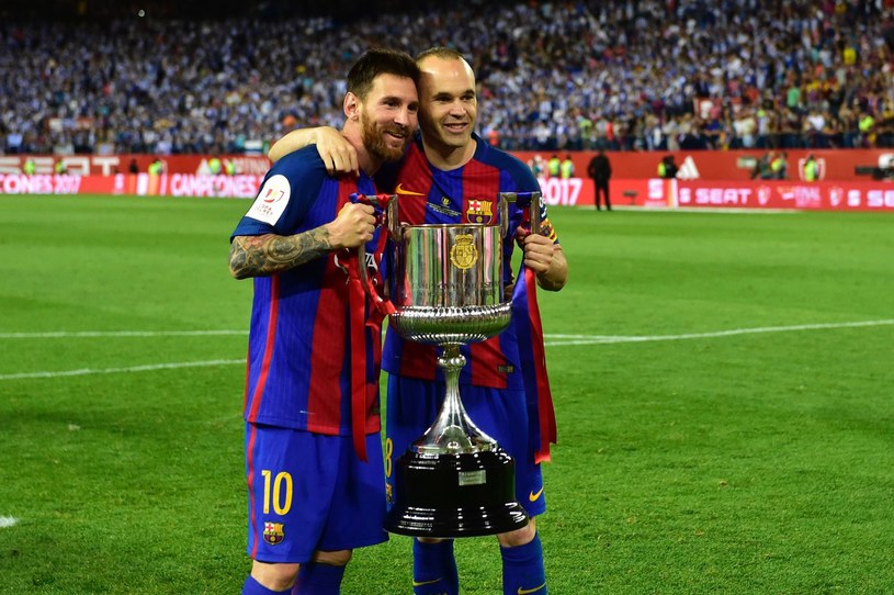 Andres Iniesta (P) i Lionel Messi (L) /AFP