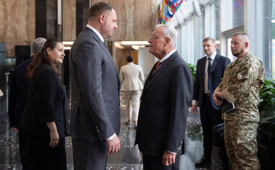 Andrij Jermak w rozmowie z gen. Keithem Kellogiem /@ermaka2022 (Telegram) /