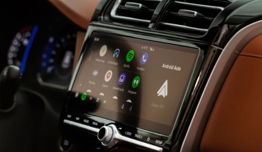 Android Auto 17.4 rozwiązuje poważny problem. Kierowcy byli wściekli