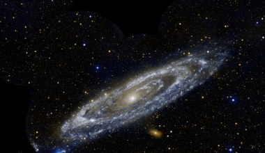 Andromeda może być prześladowana przez mniejszą galaktyczną sąsiadkę