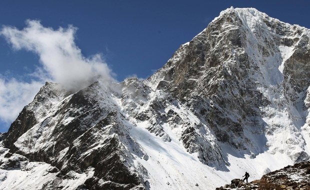 Andrzej Bargiel chce zjechać z Everestu na nartach 