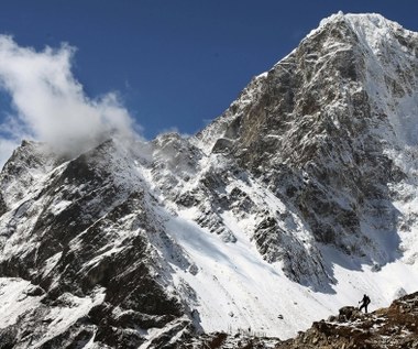 Andrzej Bargiel chce zjechać z Everestu na nartach 