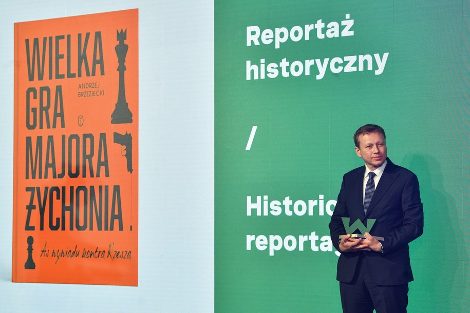 Andrzej Brzeziecki /Radek Pietruszka /PAP