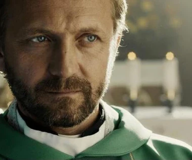 Andrzej Chyra: Kościół jest siłą polityczną, nie religijną