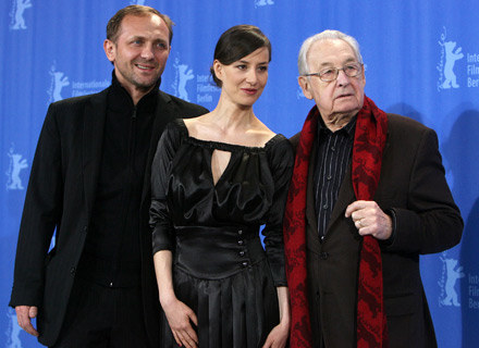 Andrzej Chyra, Maja Ostaszewska i Andrzej Wajda na Berlinale /AFP
