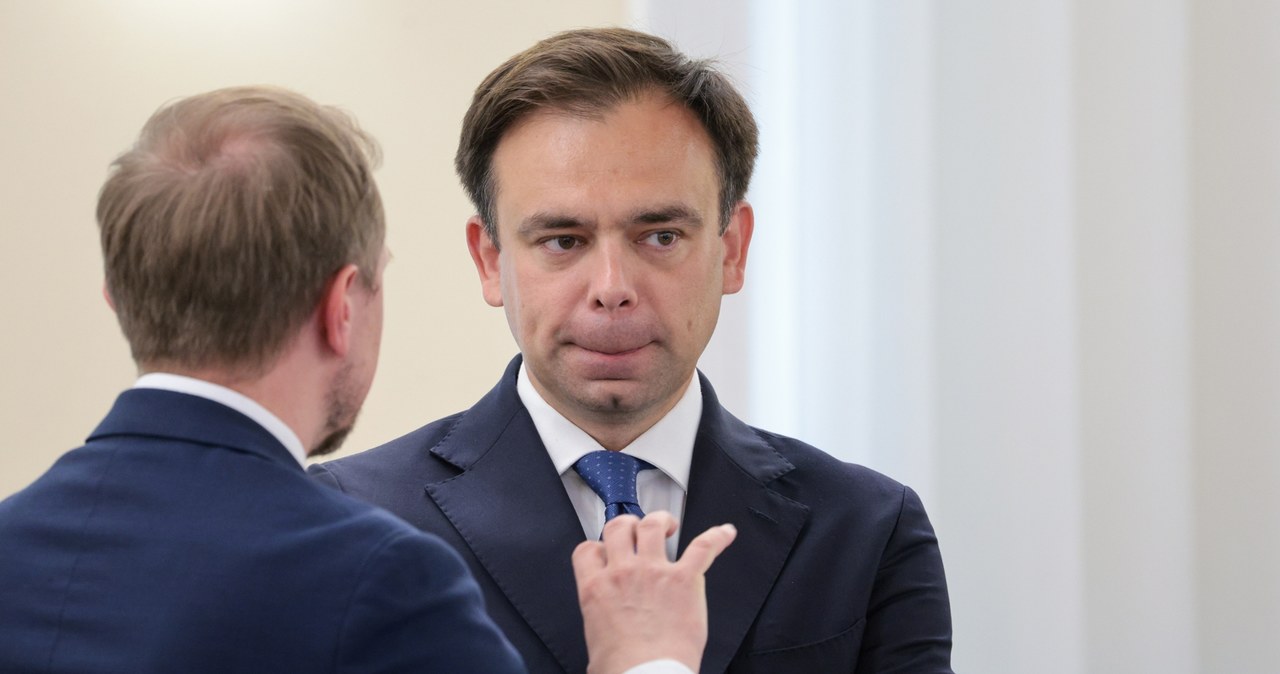 Andrzej Domański: Resort finansów pracuje nad podatkiem ws. odsetek od rezerwy obowiązkowej utrzymywanej przez banki w NBP /Szymon Pulcyn /PAP