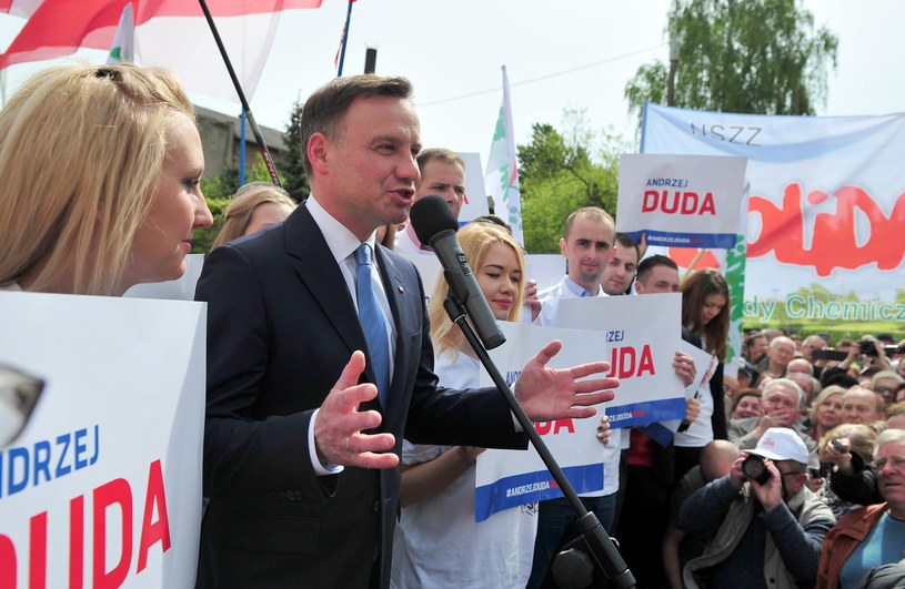 Andrzej Duda będzie bardziej agresywny w trakcie drugiej debaty? /Marcin Bielecki /PAP