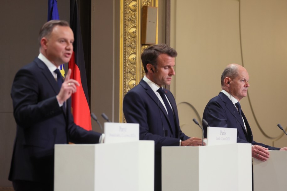 Andrzej Duda, Emmanuel Macron i Olaf Scholz / 	Leszek Szymański    /PAP