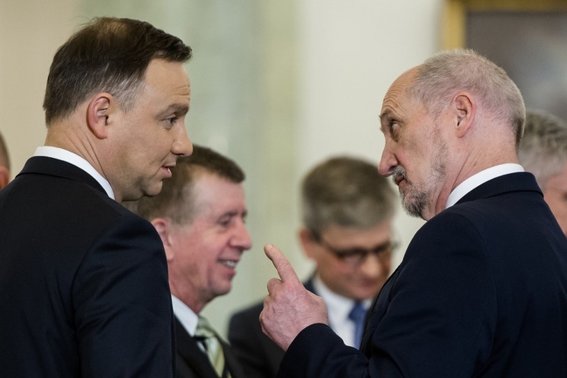 Andrzej Duda i Antoni Macierewicz /Rafał Oleksiewicz /Reporter