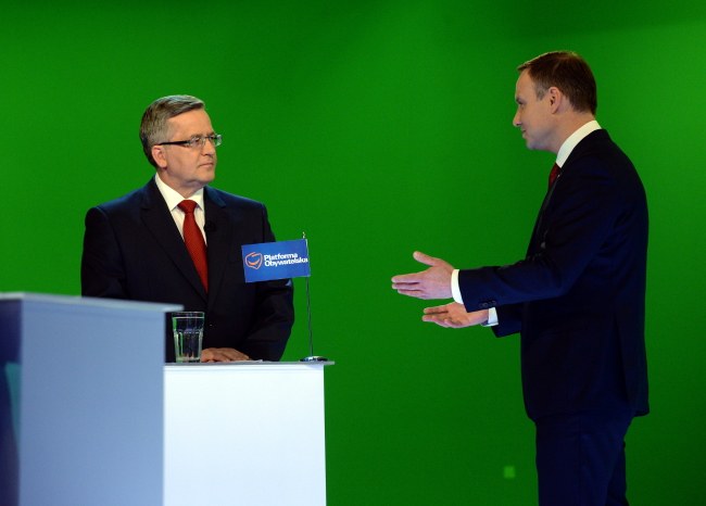 Andrzej Duda i Bronisław Komorowski w studiu /PAP/Jacek Turczyk /PAP