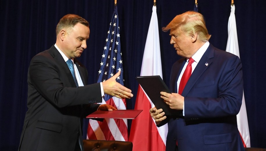 Andrzej Duda i Donald Trump / 	Radek Pietruszka   /PAP