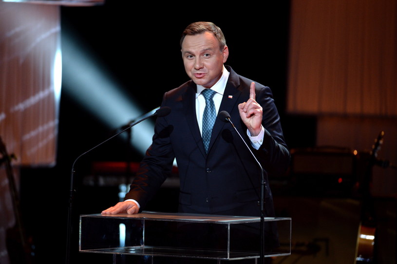 Andrzej Duda na gali z okazji 35-lecia "Tygodnika Solidarność" /Jacek Turczyk /PAP