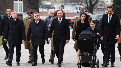 Andrzej Duda na Wawelu. "Ziemia smoleńska pochłonęła kolejną porcję polskiej krwi"