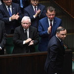 Andrzej Duda nie pochwali się bonem turystycznym tuż przed wyborami. PiS zwalnia tempo