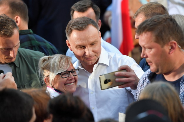 Andrzej Duda podczas spotkania z wyborcami w Człopie / 	Marcin Bielecki    /PAP