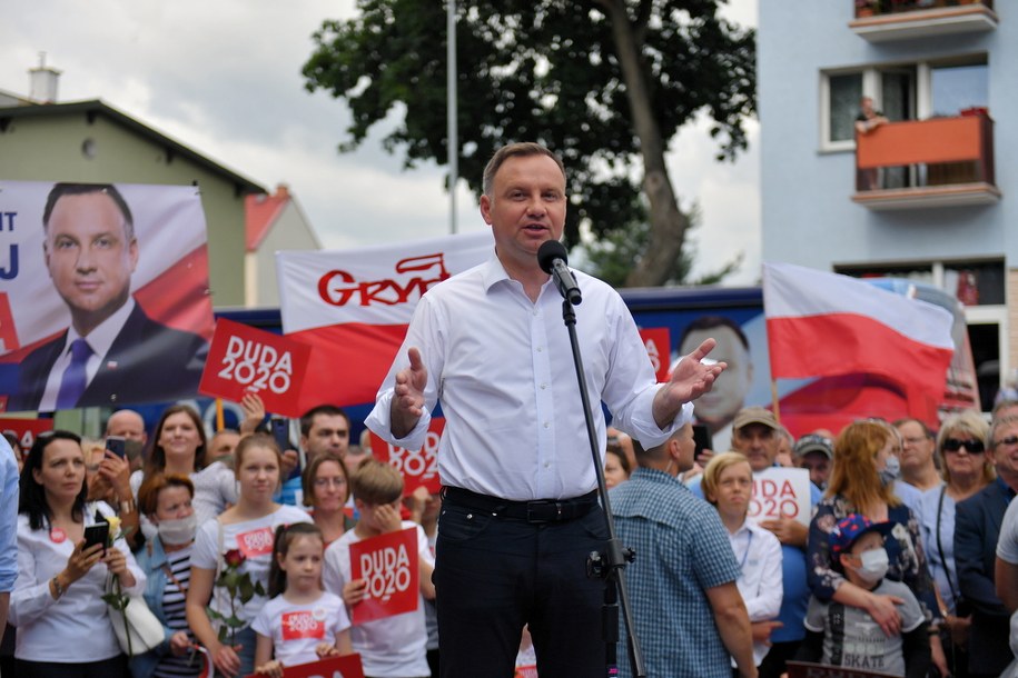 Andrzej Duda podczas wiecu wyborczego /	Marcin Bielecki   /PAP