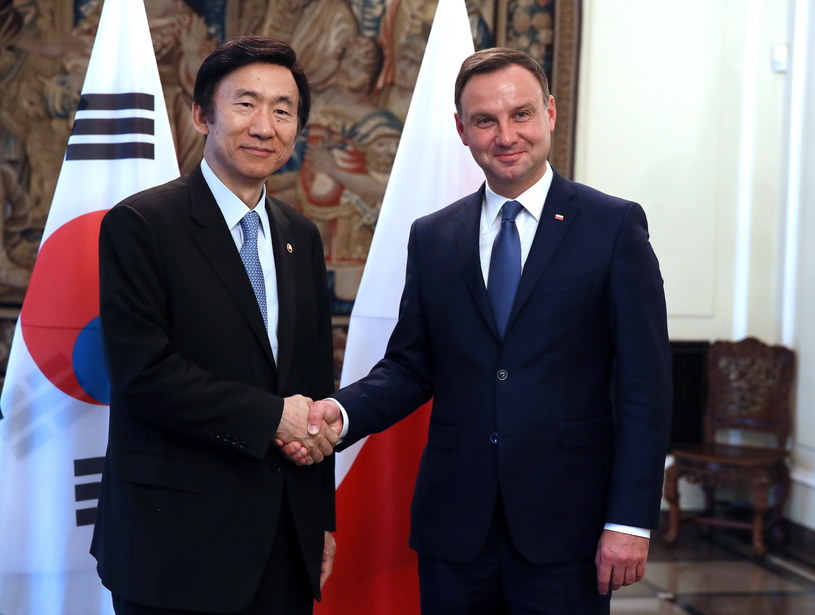 Andrzej Duda spotkał się w czwartek z ministrem spraw zagranicznych Korei Byung-se Yunem /Tomasz Gzell /PAP