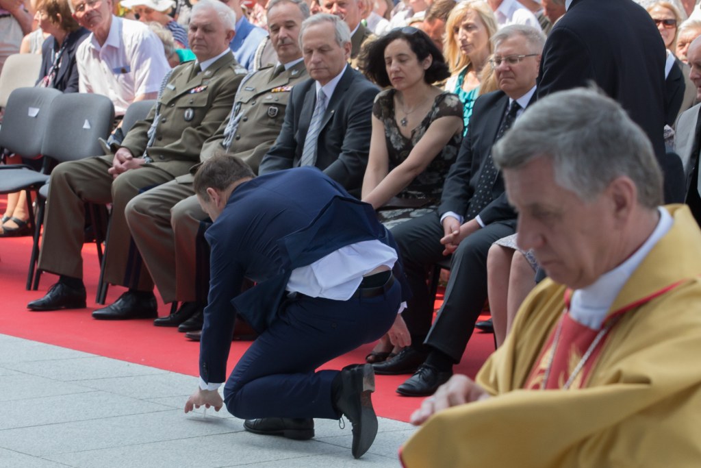 [Obrazek: 0004DKIFA4TSI56G-C322-F4.jpg]