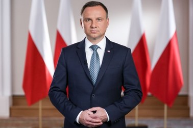 Andrzej Duda w orędziu: Wierzę, że moje projekty ws. SN i KRS zostaną uchwalone jak najszybciej