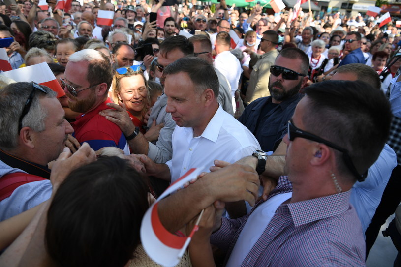 Andrzej Duda w ostatnim dniu kampanii wyborczej. /Darek Delmanowicz /PAP