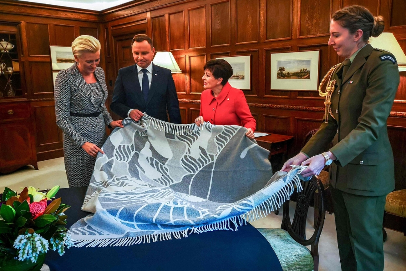 Andrzej Duda z maÅÅ¼onkÄ w Nowej Zelandii /SIMON WOOLF/AFP/ /East News