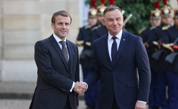 Andrzej Duda z wizytą w Paryżu. Zjadł roboczy lunch razem z Macronem